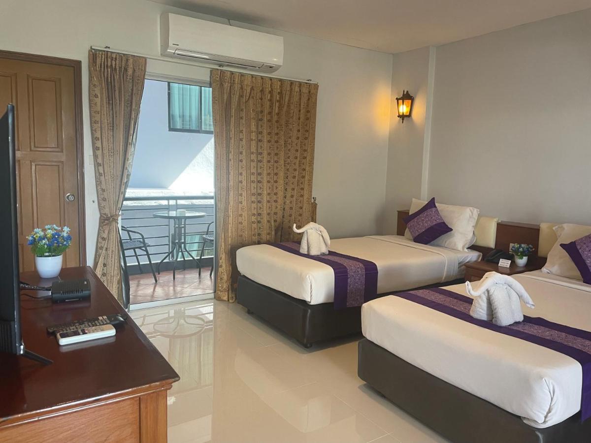 Embryo Hotel Pattaya Exterior foto